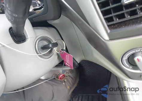 2010 Subaru Forester 2.5X Premium из США, поврежденный, VIN JF2SH6CC3AH754606